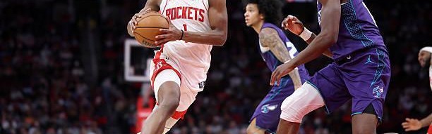 后场新星根本不适合打控卫，结果火箭竟然还不引进一名组织者？